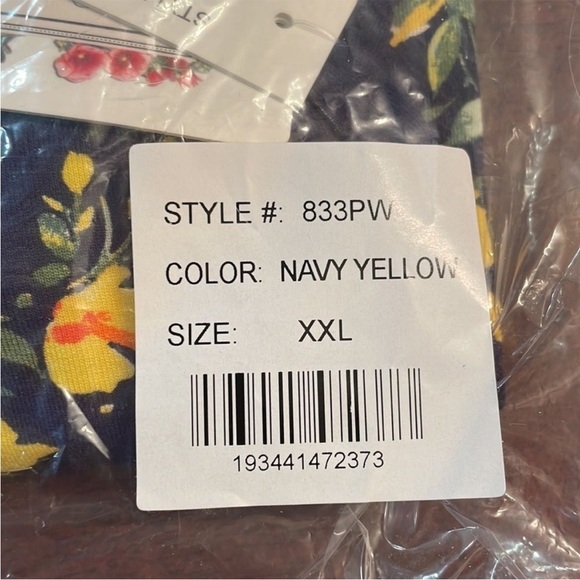 XXL The Pioneer Woman Knit Printed Henley Top - Picture 2 of 7